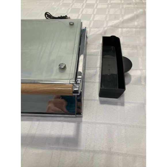 Vitantonio Panini Press Frosted Glass Chrome Wood Handle Grill VTGPN11CAN - Picture 3 of 9